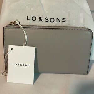 Lo&Sons ‘The Leather Wallet’ in light grey Napa leather. New.